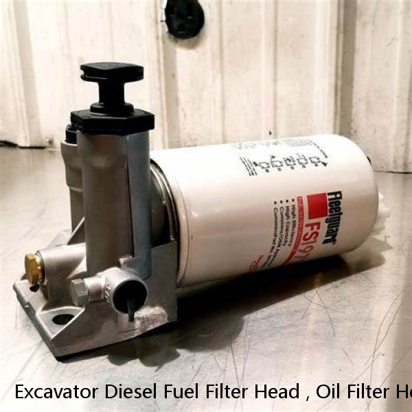 Excavator Diesel Fuel Filter Head , Oil Filter Head Steel Materials