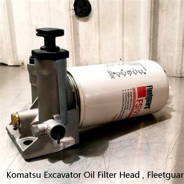 Komatsu Excavator Oil Filter Head , Fleetguard Oil Filter Head Long Durability Reliable
